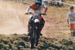 1_34-Paul-Edmondson-Yamaha-125-GB-ISDE-1988-Mende-France