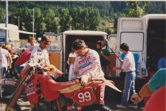 1_99-Marc-Morales-Honda-CR-250-Francja-ISDE-1988-Mende-France-1